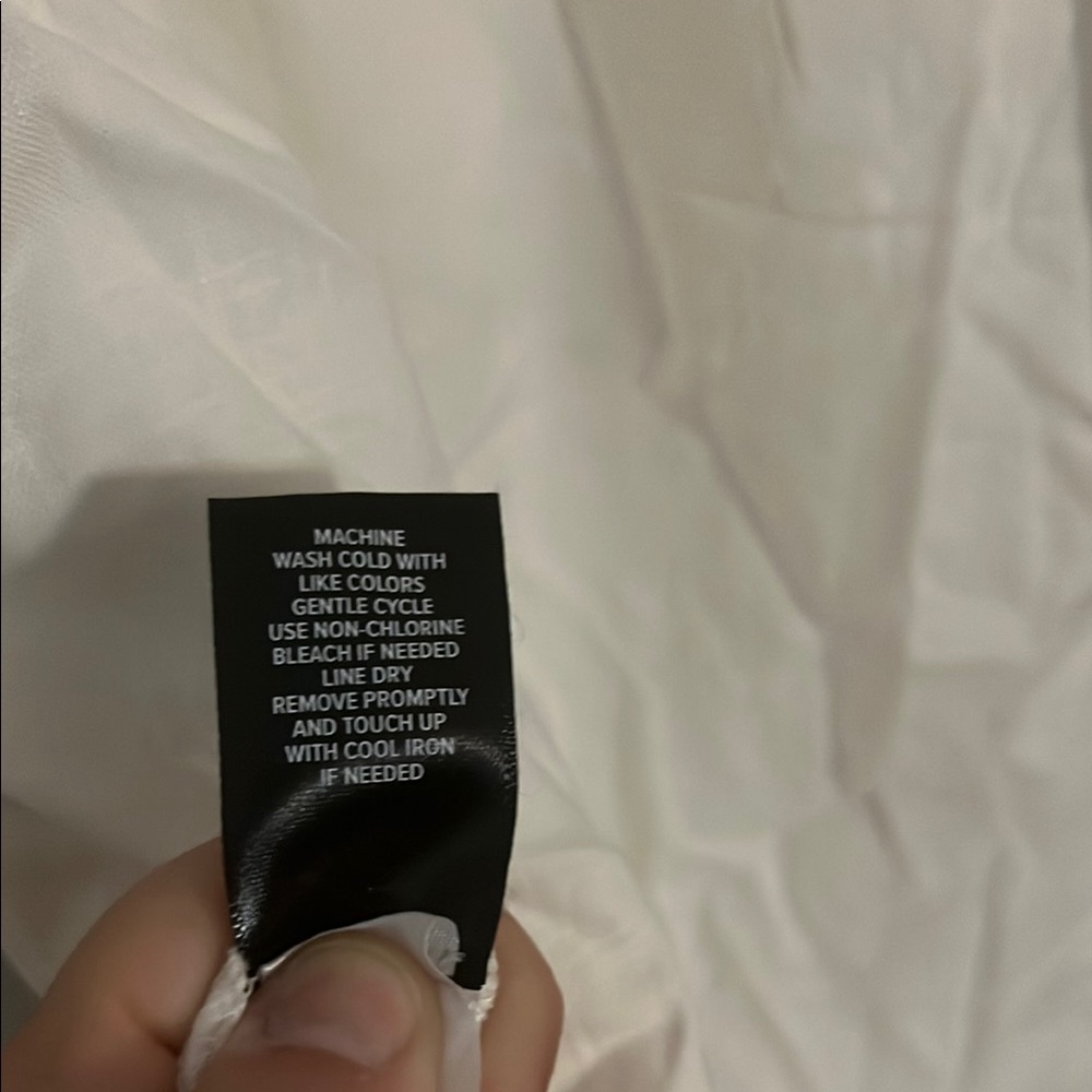 Torrid White Sleeveless Relaxed Blouse- NWT - Picture 11 of 11